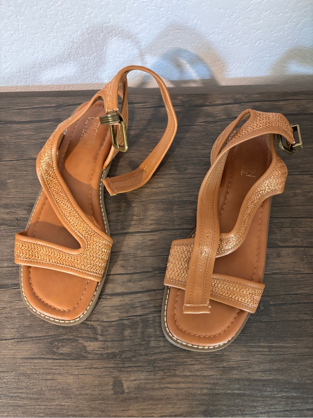 Sandals size 8.5